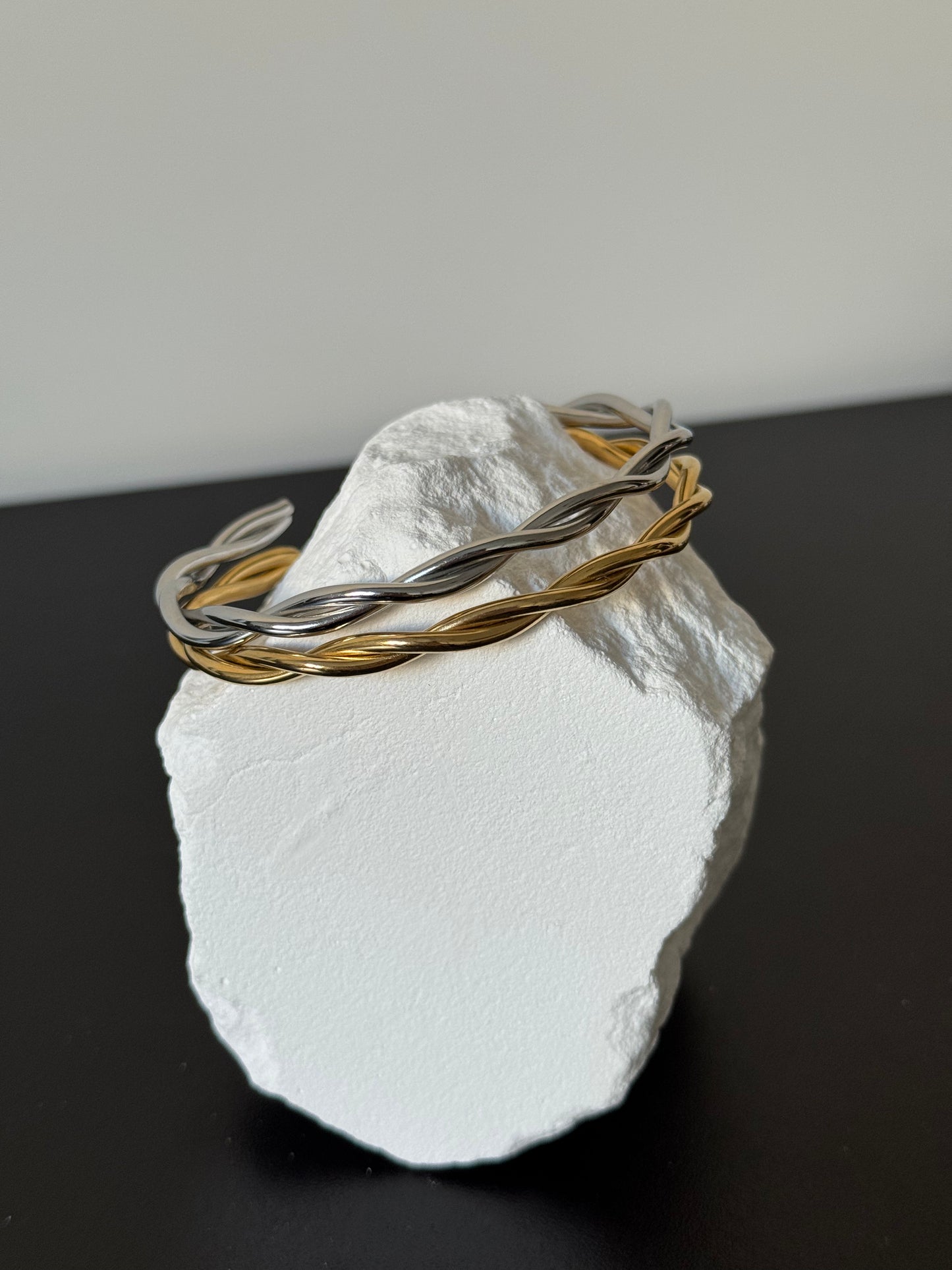 Bracciale Rigido Intreccio