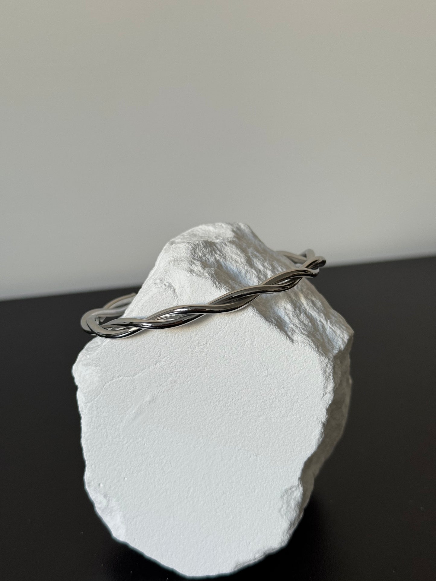 Bracciale Rigido Intreccio