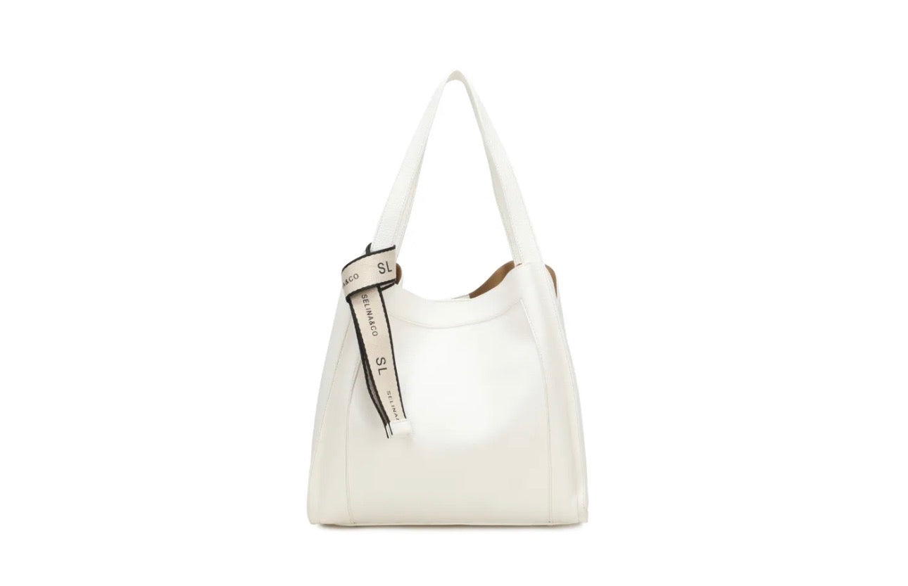 Borsa Eva